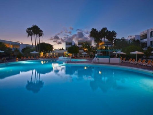 Oasis Lanz Beach Mate Resort 4*