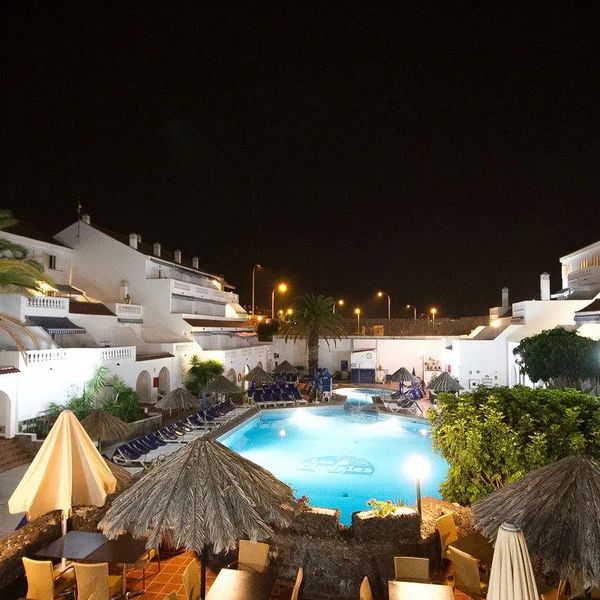 Ona Los Claveles (Los Cristianos)