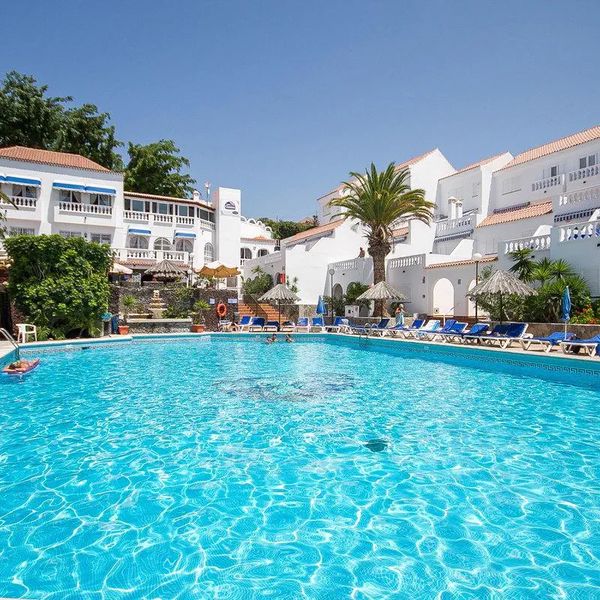 Ona Los Claveles (Los Cristianos)