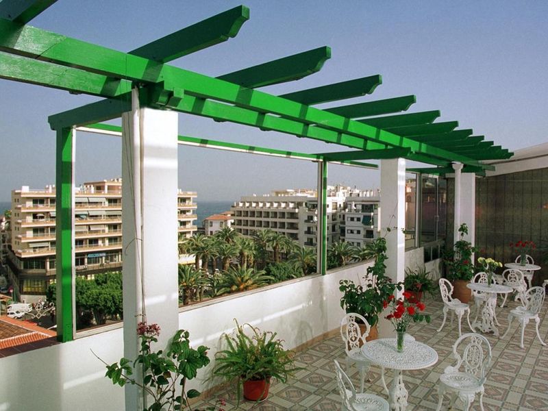 Park Plaza &amp; Tropical 3*