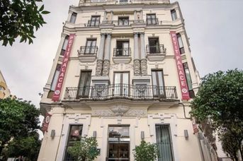 Petit Palace Canalejas