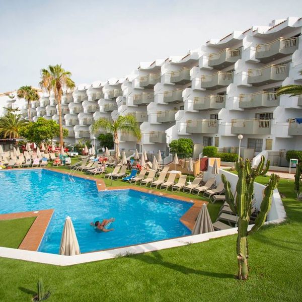 Hotel Playa Olid Suites & Apartments