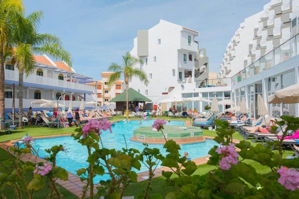 Playa Olid Suites & Apartments
