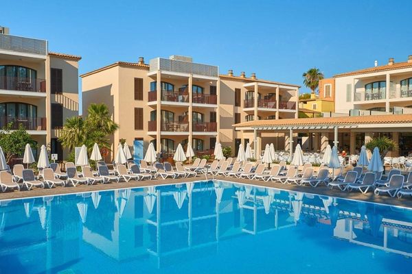 Protur Floriana Resort