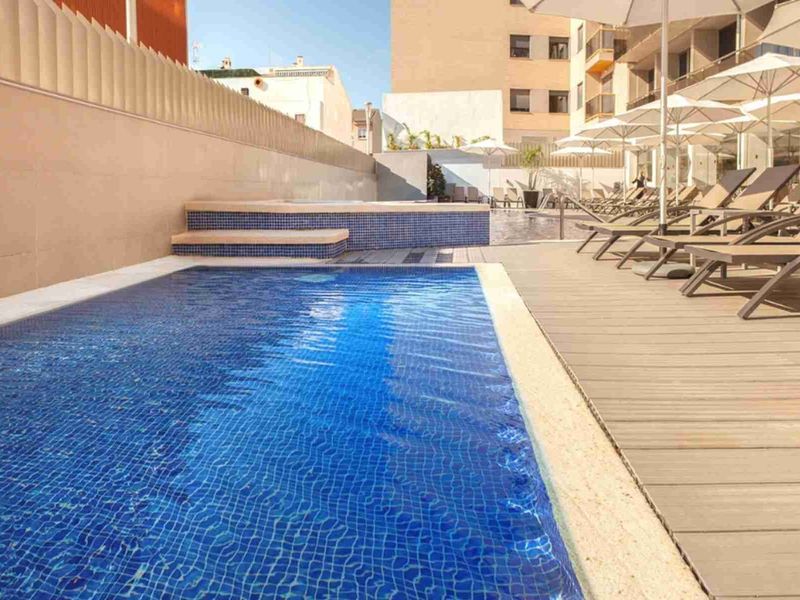 Rh Vinaros Aura 4*