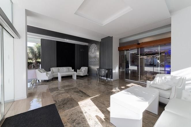 Sandos Benidorm Suites (ex Marconfort Benidorm Suites) - recepcja / lobby