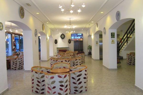 Ses Savines (Ibiza) - teren hotelu