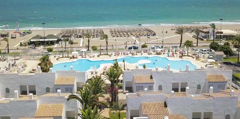 teren hotelu, basen, plaża