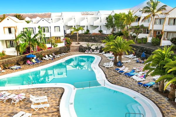THe Apartamentos Morromar