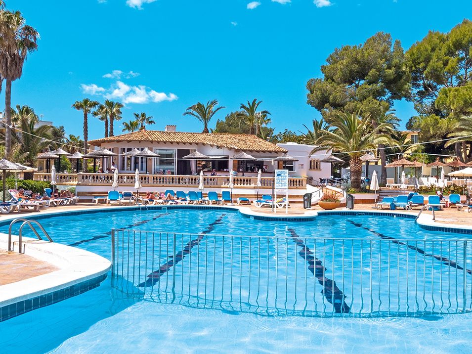 basen, pool bar