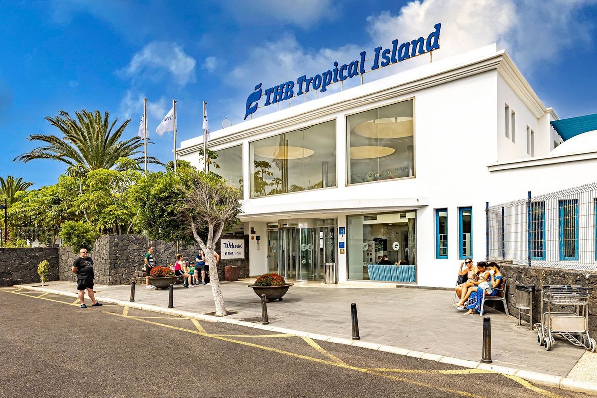 THB Tropical Island - budynek główny