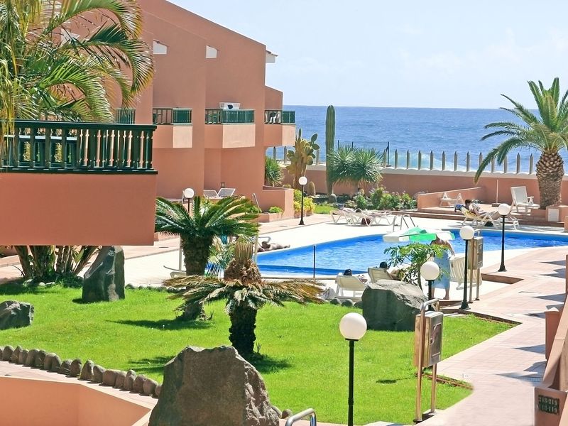 Tres Palmeras