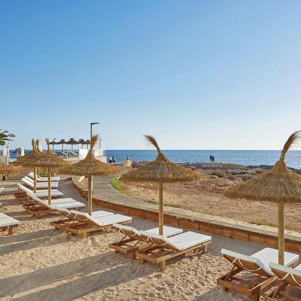 Universal Hotel Cabo Blanco