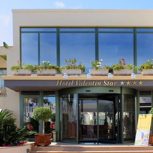 Valentin Star (Menorca) — Cala en Bosch, Hiszpania