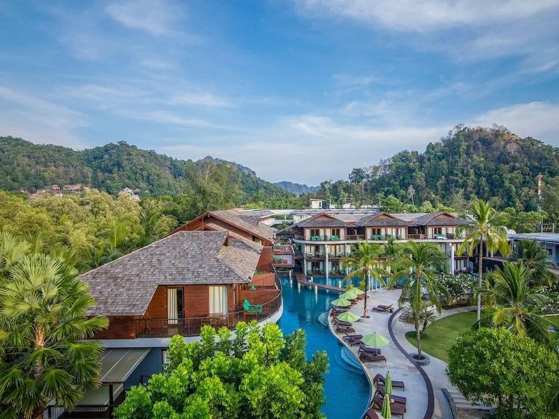 Holiday Ao Nang Beach Resort