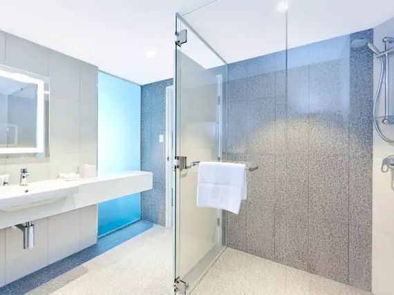 Holiday Inn Express Brisbane Central 4*
