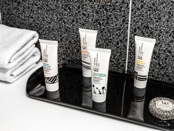 Holiday Inn Express Little Collins 4*