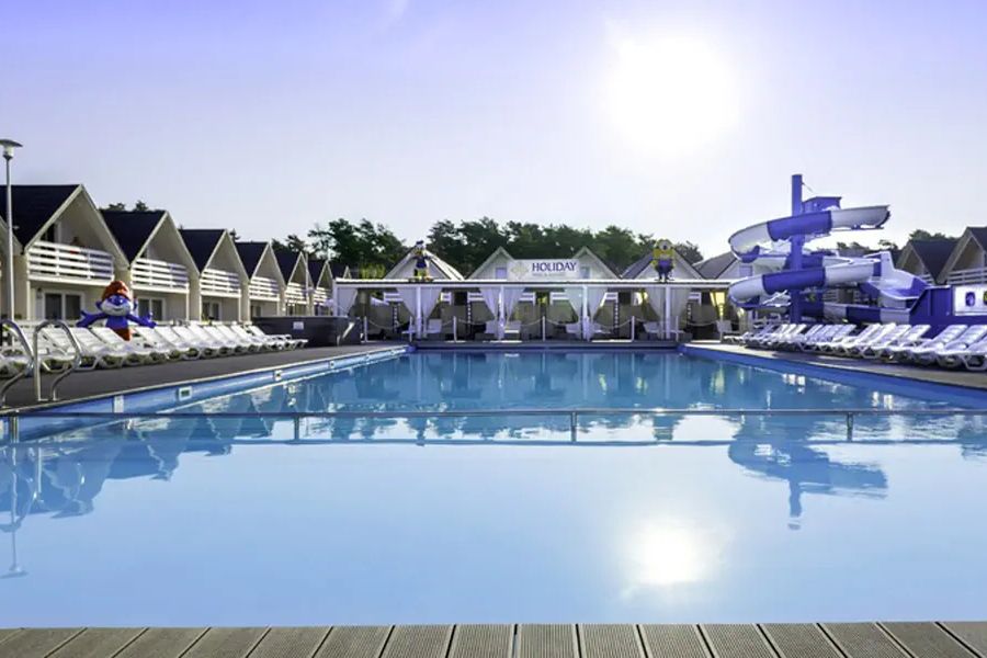 obiekt, basen, zjeżdżalnia