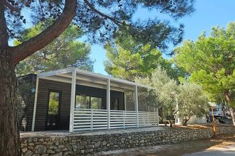 Holiday Village Jezera (Jezero-Lovisca)