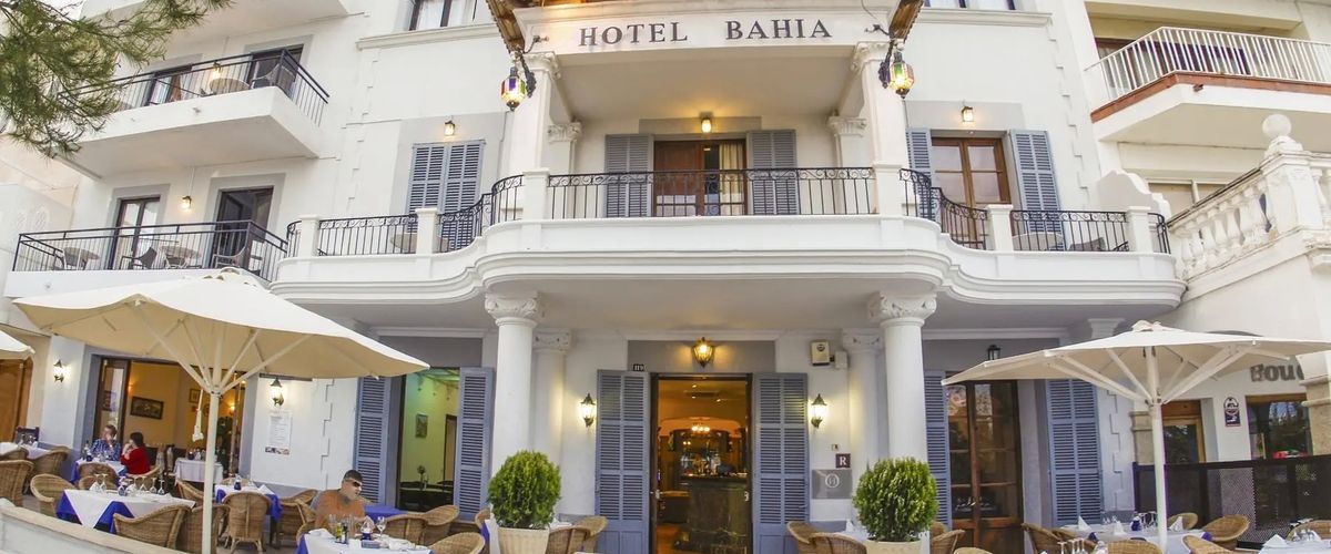 budynek główny, obiekt