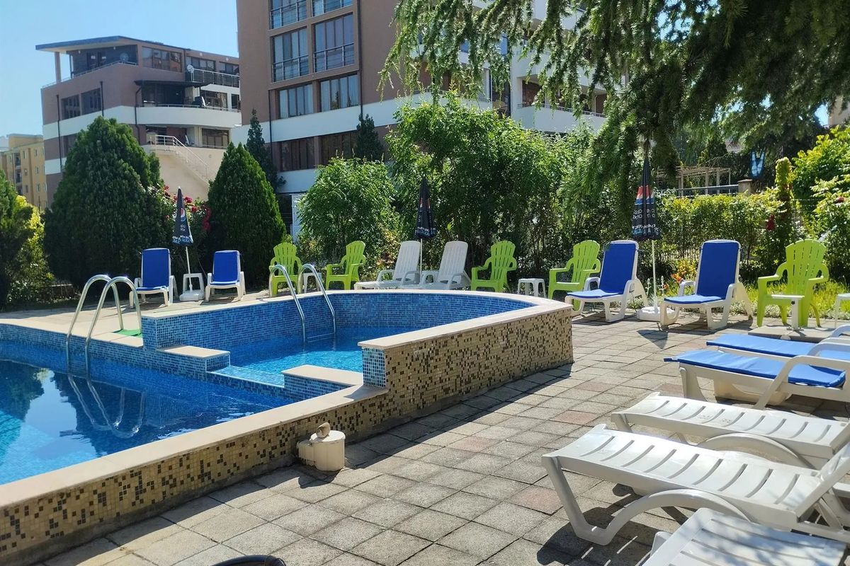 teren hotelu, basen