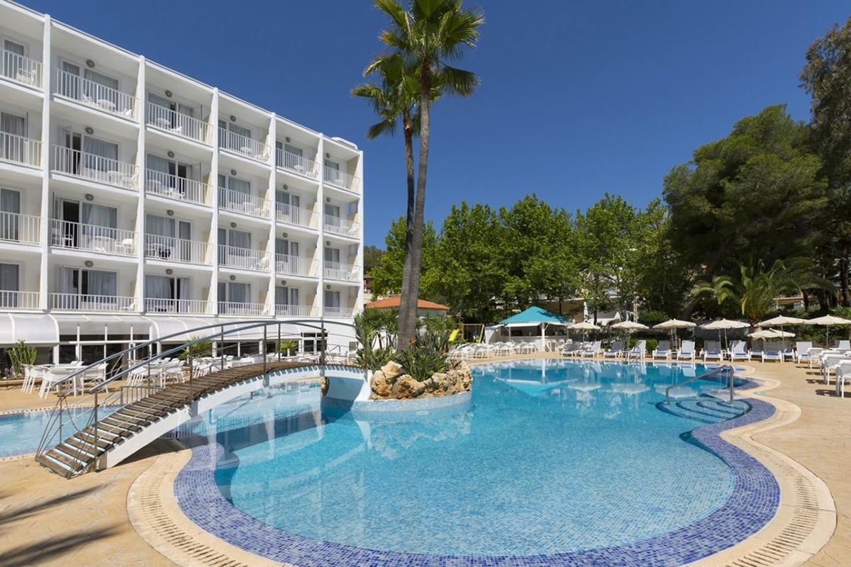 obiekt, teren hotelu, basen