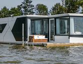 HT Houseboats
