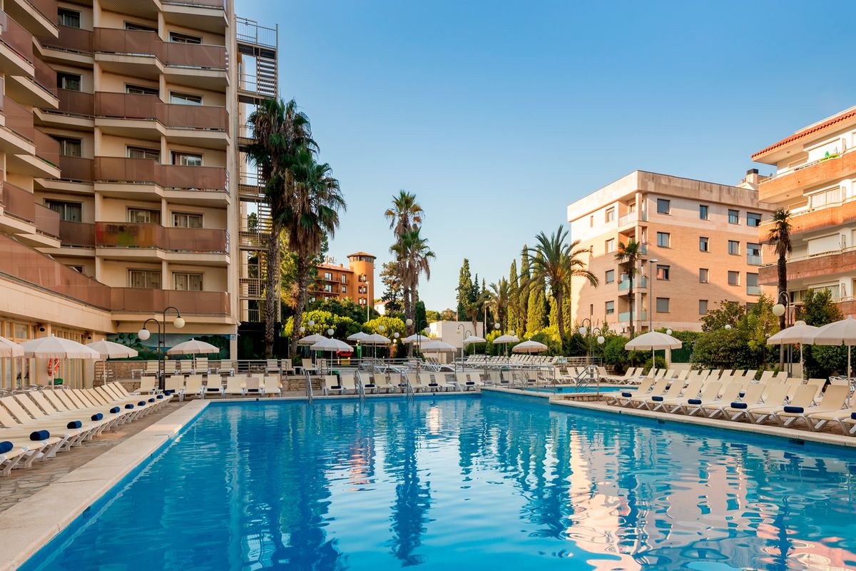 obiekt, teren hotelu, basen