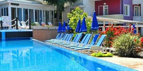 obiekt, teren hotelu, basen