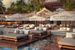 teren hotelu, basen, drink bar