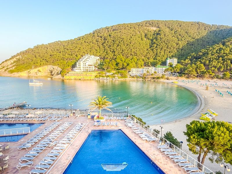 Hyde Ibiza (ex SuneoClub Sirenis Cala Llonga)