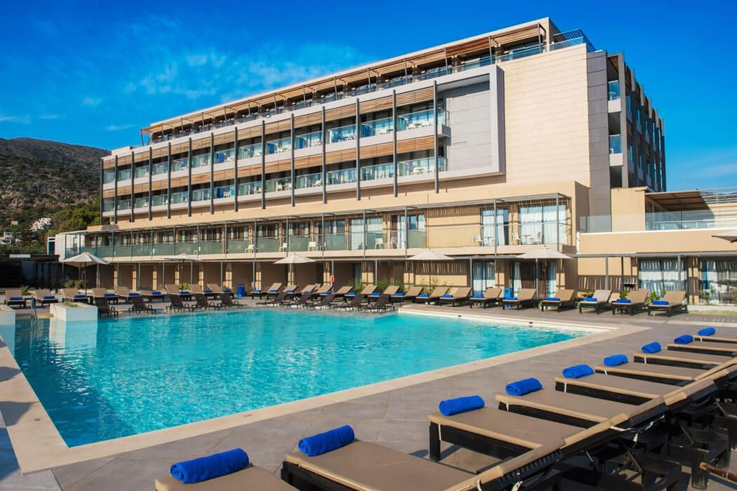 budynek główny, basen