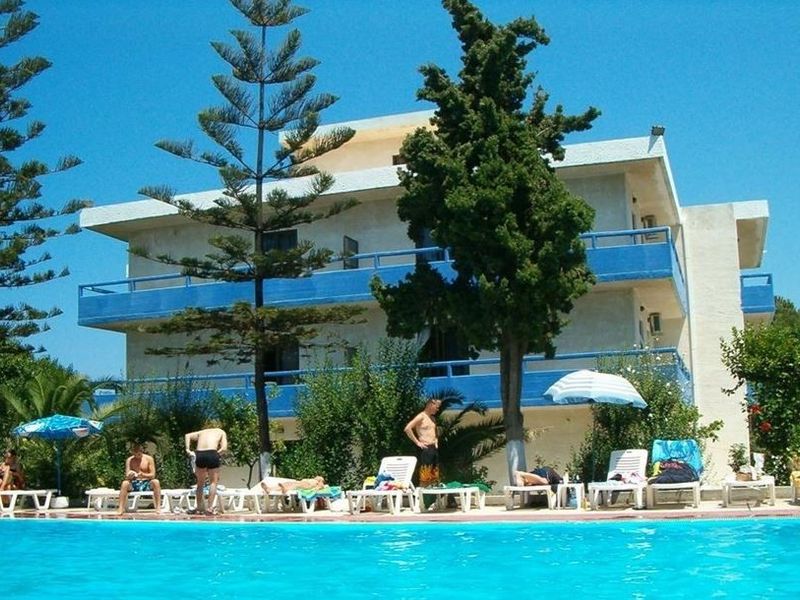 Ialissos Garden
