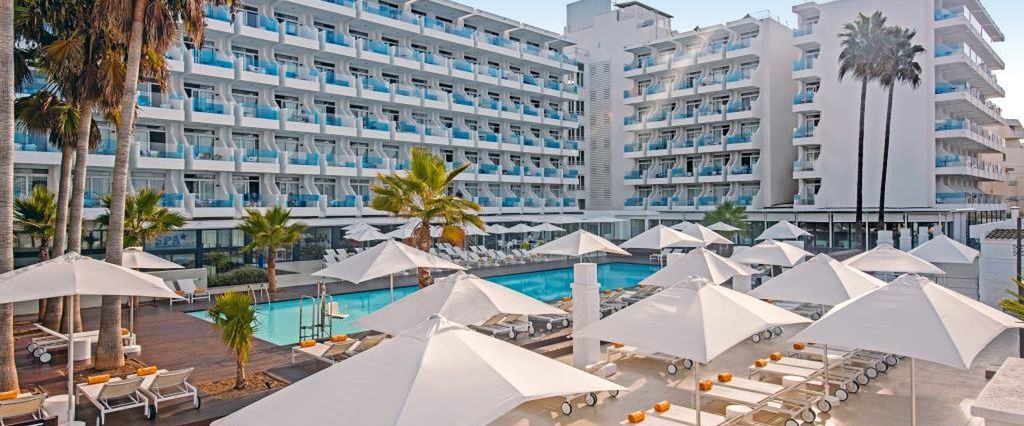 obiekt, teren hotelu, basen