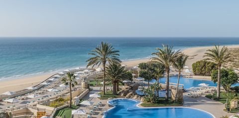 teren hotelu, basen, plaża