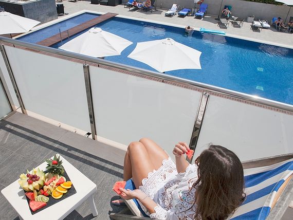 balkon / taras, pokój z widokiem na morze, basen, rozrywka