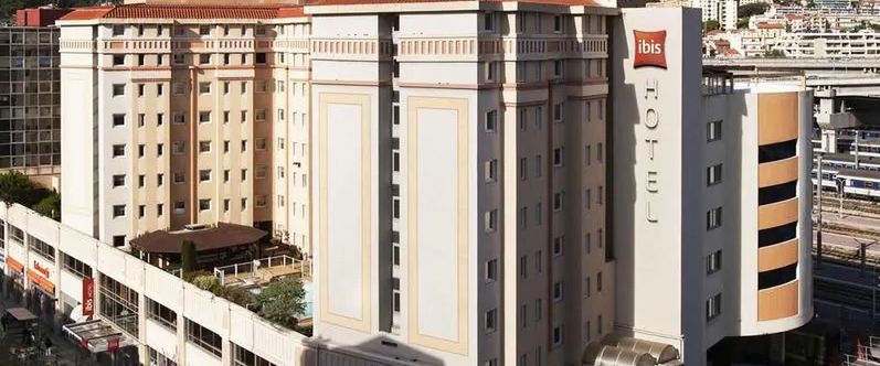 teren hotelu, basen, obiekt
