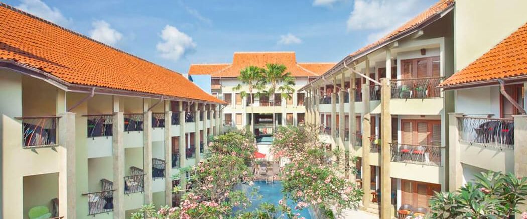 obiekt, teren hotelu, basen