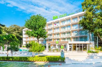 Ibis Styles Golden Sands Roomer