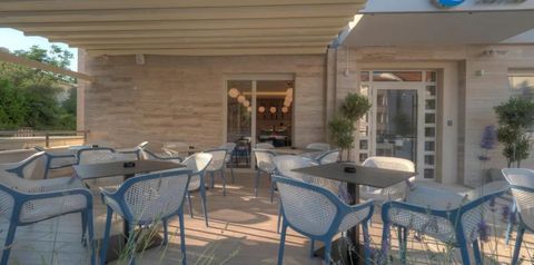 kawiarnia, teren hotelu