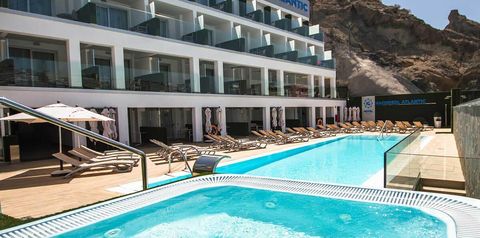 obiekt, teren hotelu, basen