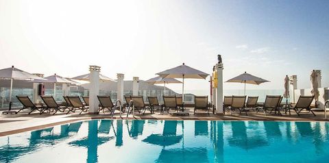 teren hotelu, basen, sport i rekreacja