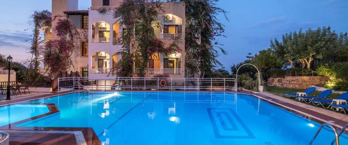 budynek główny, basen