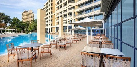 teren hotelu, basen, obiekt