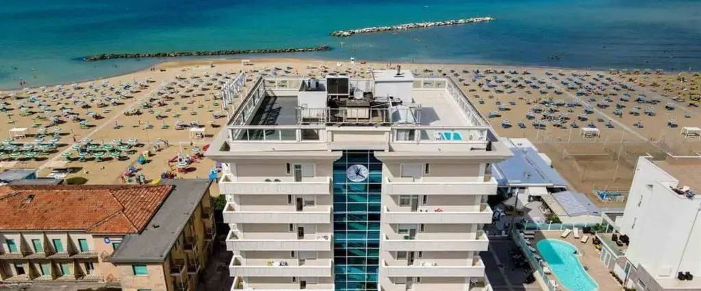 budynek główny, plaża