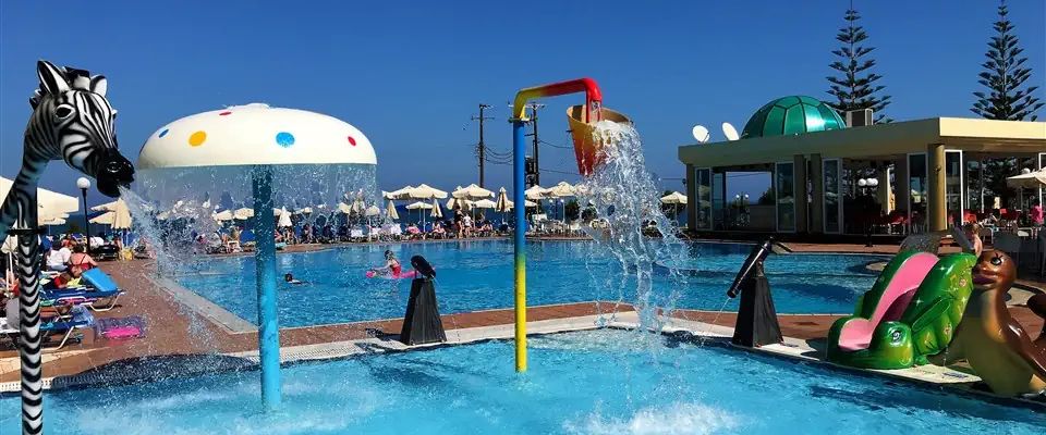 basen, aquapark, zjeżdżalnia