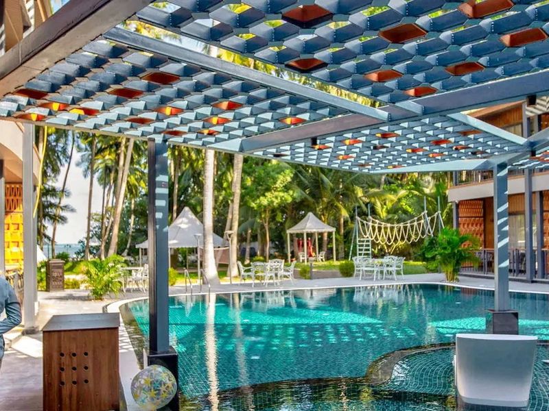 Coral Reef Resort & Spa