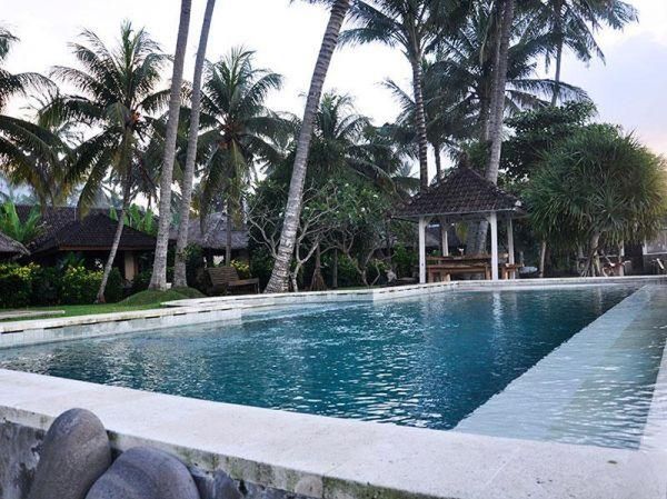 teren hotelu, basen