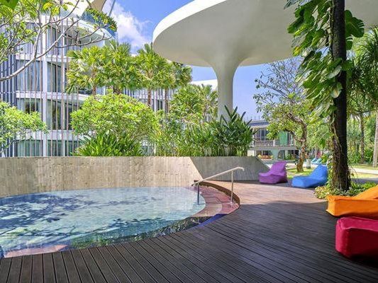 teren hotelu, basen