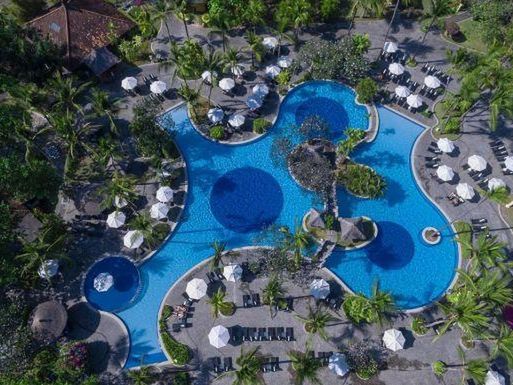 teren hotelu, basen